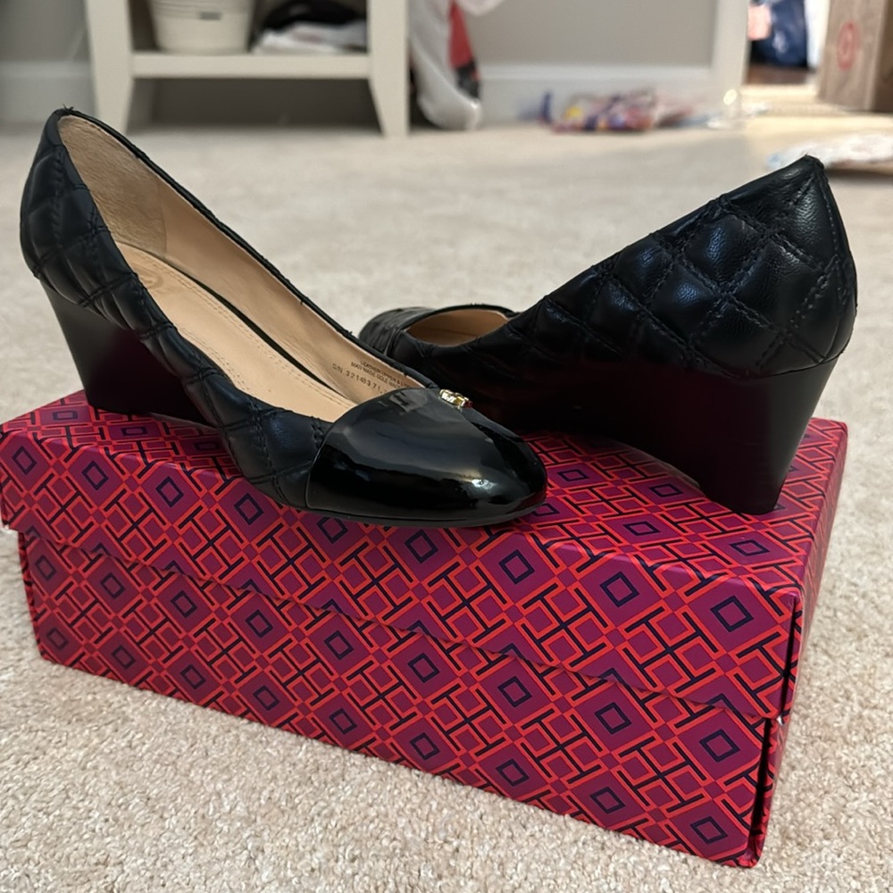 Tory Burch Black Quilted Wedges - Picture 4 of 4